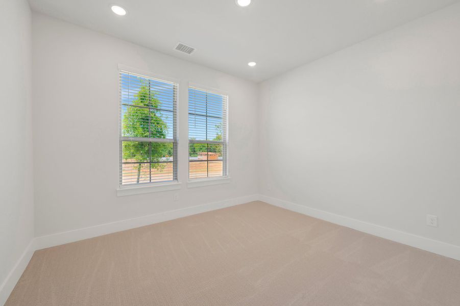 Spacious, unfurnished interior of a new home in View at the Reserve, Mansfield (Image 30).