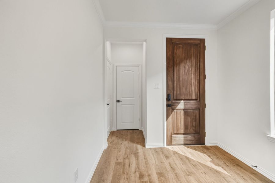 Spacious, unfurnished interior of a new home in Walden Pond, Forney (Image 13).