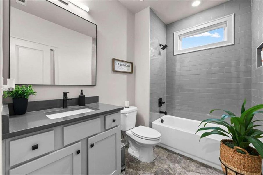 Furnished interior view inside a new home in , Conyers (Image 9).