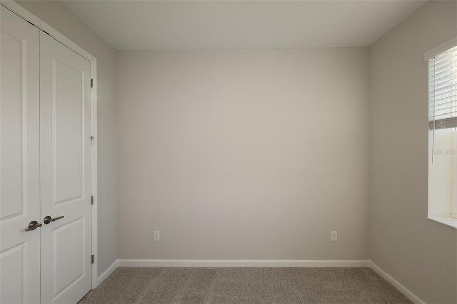 Spacious, unfurnished interior of a new home in Center Lake on the Park, St. Cloud (Image 13).