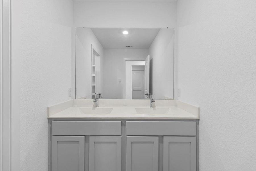 Image 23 of a home in Venetian Pines.
