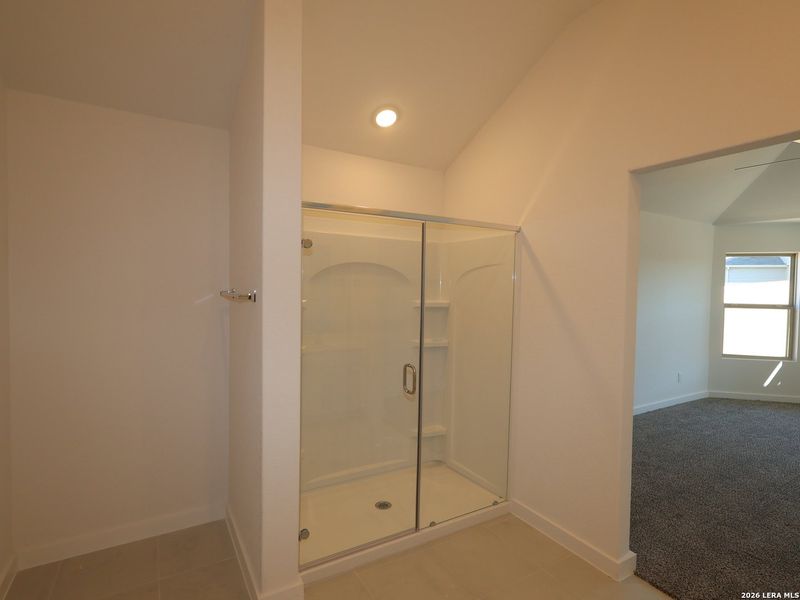 Image 23 of a home in Cinco Lakes.