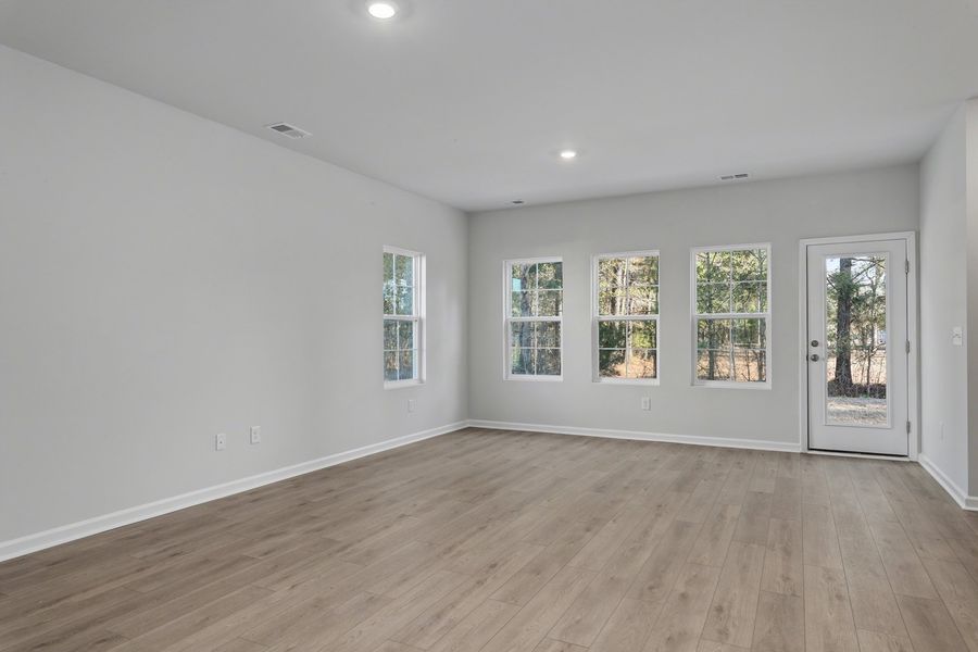 Spacious, unfurnished interior of a new home in Hainer Place, Conway (Image 22).