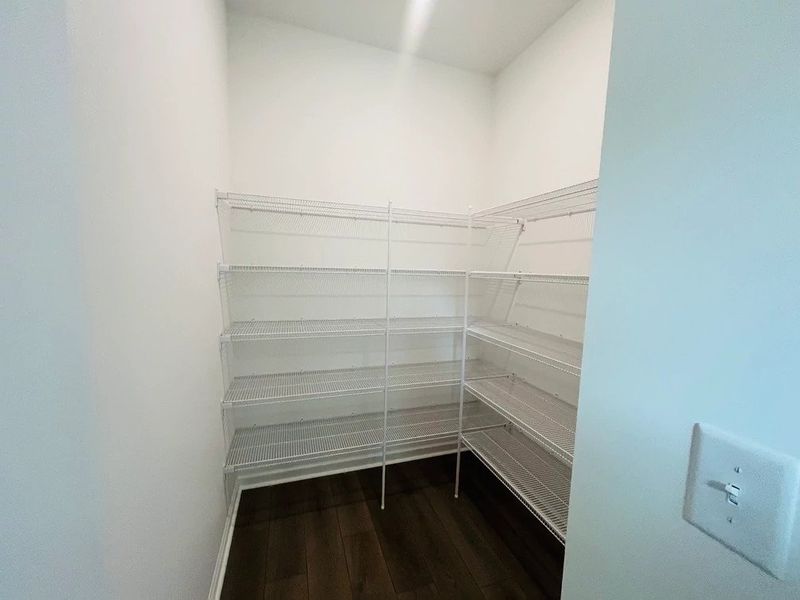 Spacious, unfurnished interior of a new home in Middleton Farms, Middlesex (Image 13).