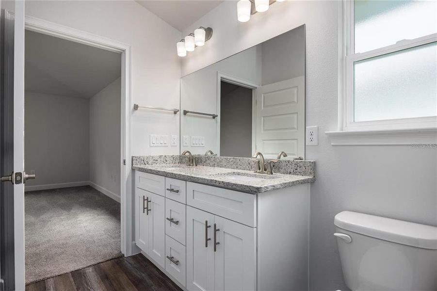 Furnished interior view inside a new home in Kirkland Farms, Alachua (Image 8).