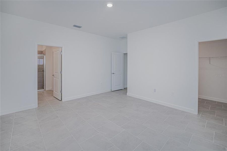 Spacious, unfurnished interior of a new home in , Punta Gorda (Image 31). Spacious, unfurnished interior of a new home in , Punta Gorda (Image 31).