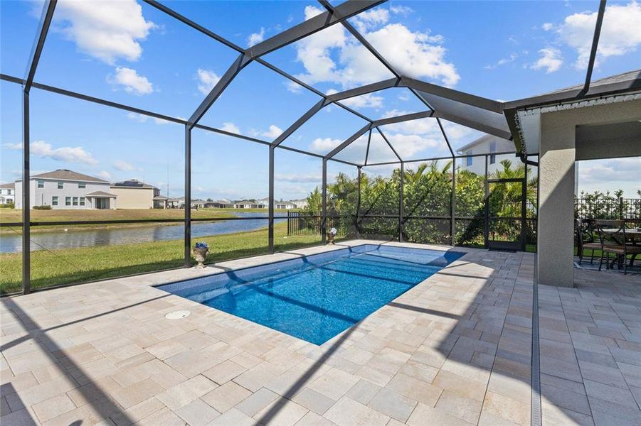 Exterior details and patio area of a home in Evergreen, Bradenton (Image 22).