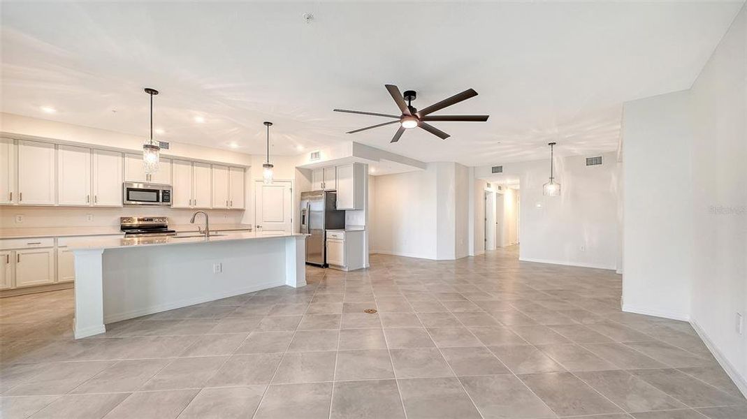 Furnished interior view inside a new home in Legends Cove, Bradenton (Image 15).
