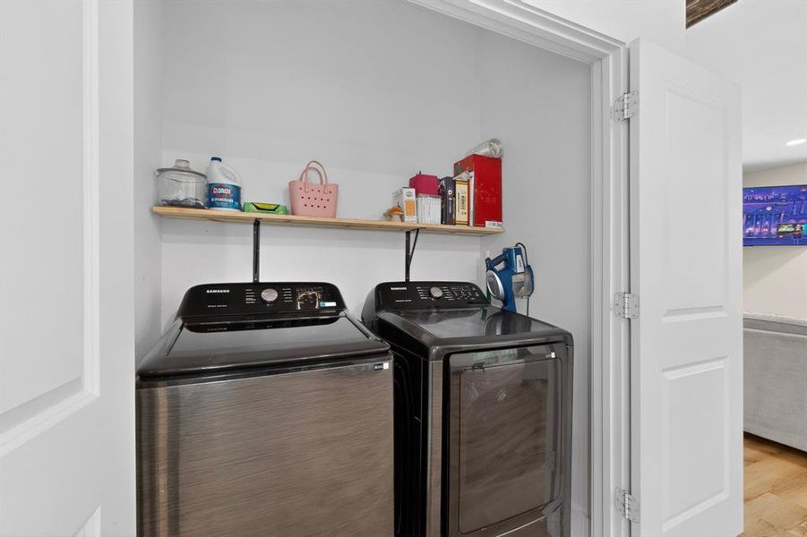 Close-up of interior finishes inside a home in , Mabank (Image 19).