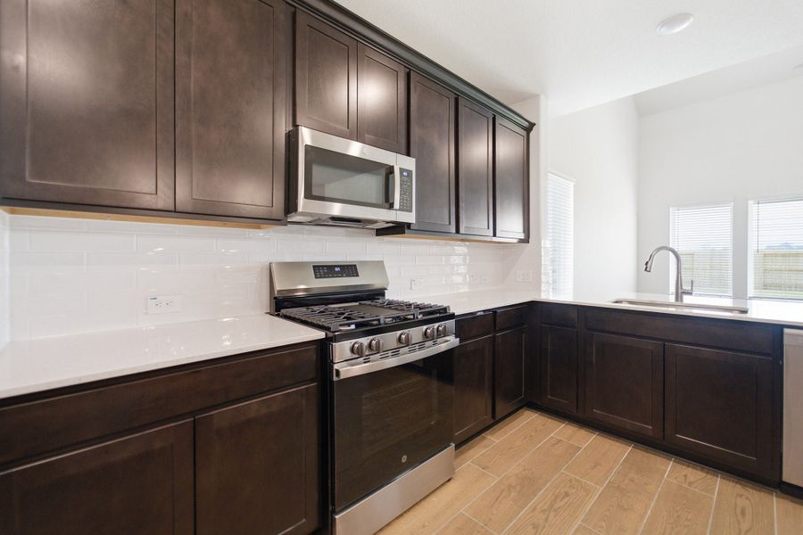 Furnished interior view inside a new home in Wildrye, Waller (Image 12).