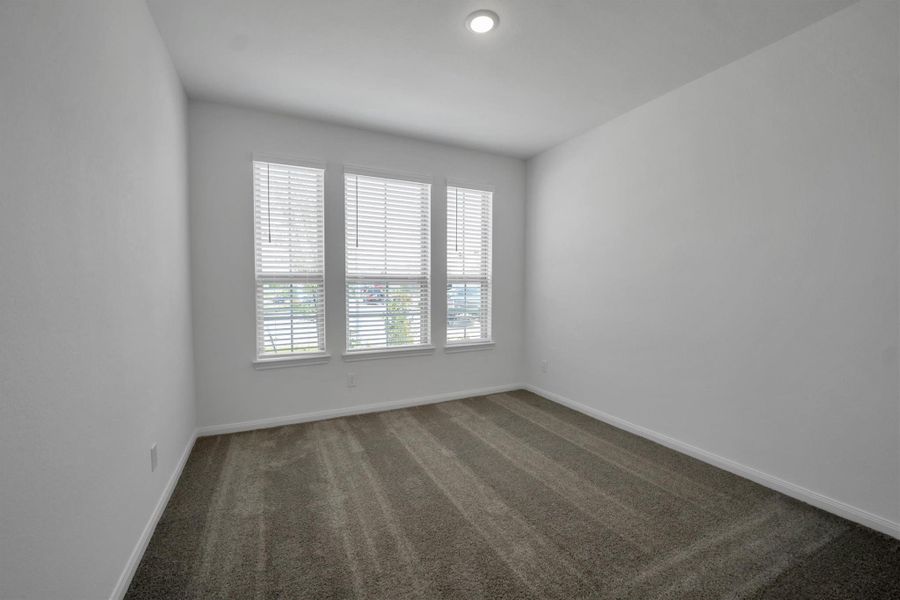 Image 14 of a home in . Image 14 of a home in .