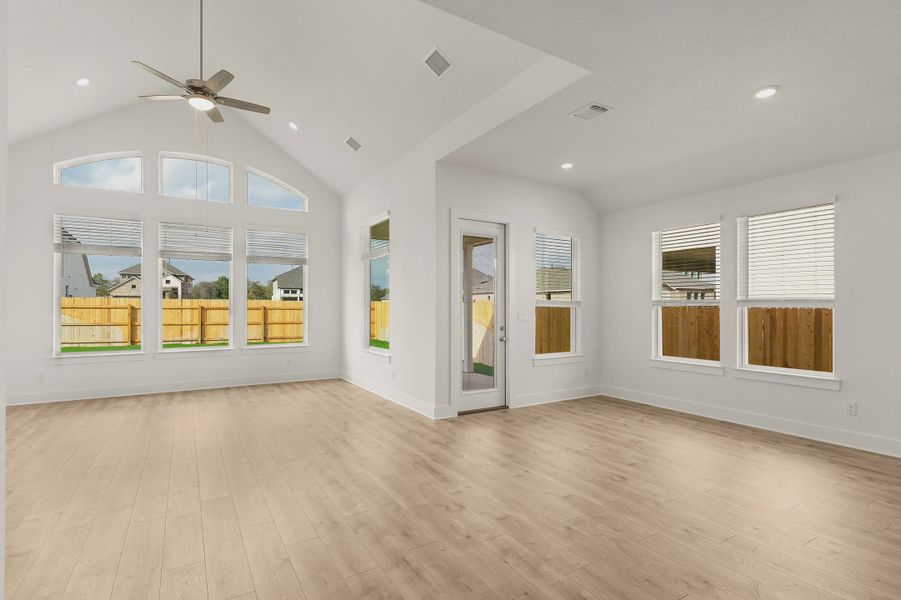 Representative unfurnished interior of a home built from the Hillcrest by Chesmar Homes in The Trails 50's, New Caney (Image 10).