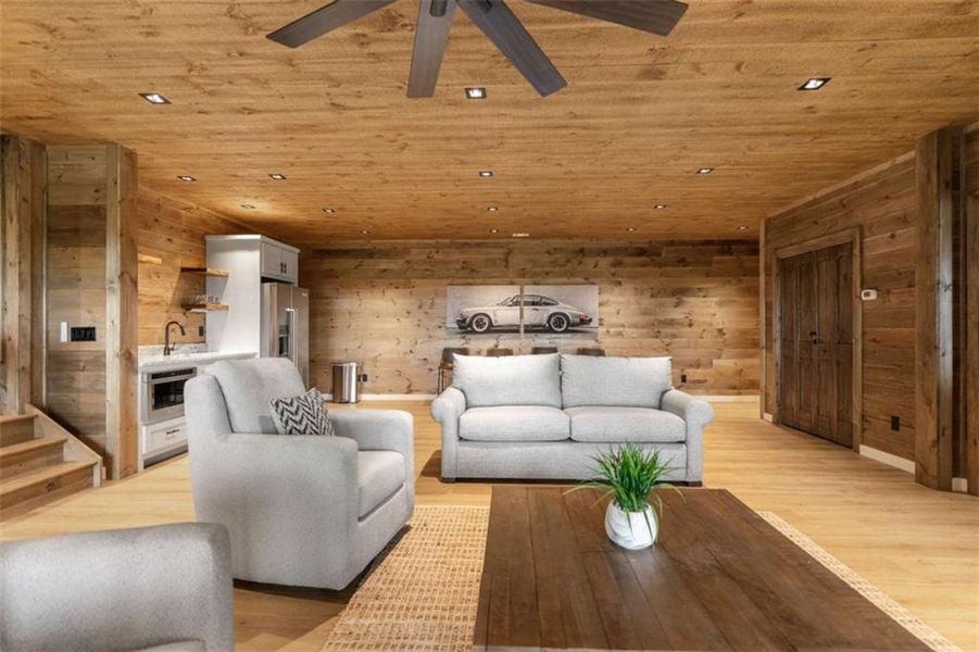 Furnished interior view inside a new home in , Blue Ridge (Image 16). Furnished interior view inside a new home in , Blue Ridge (Image 16).