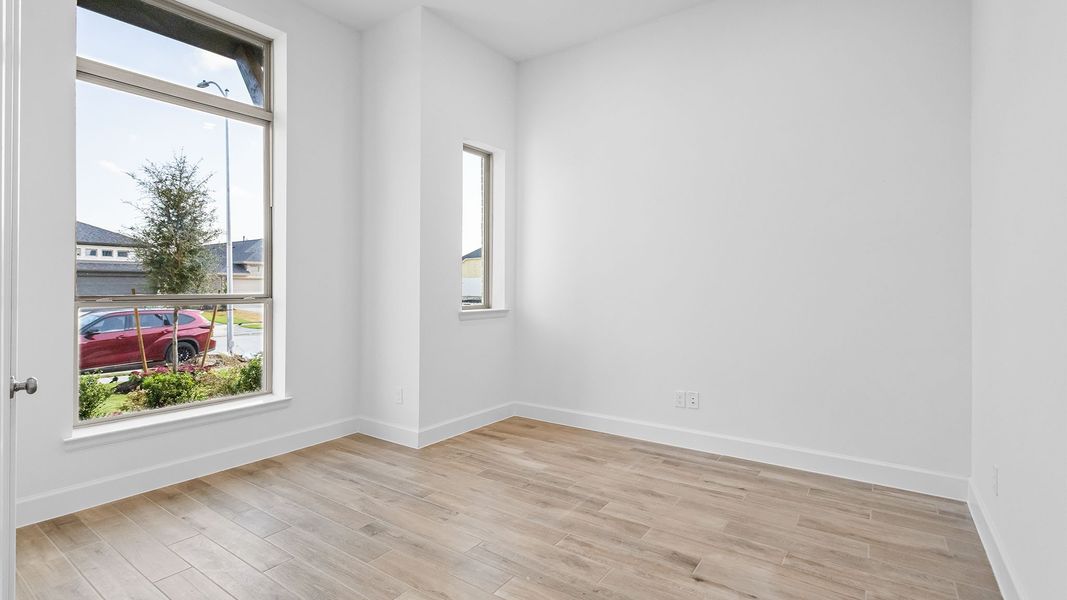 Spacious, unfurnished interior of a new home in StoneCreek Estates, Richmond (Image 8).