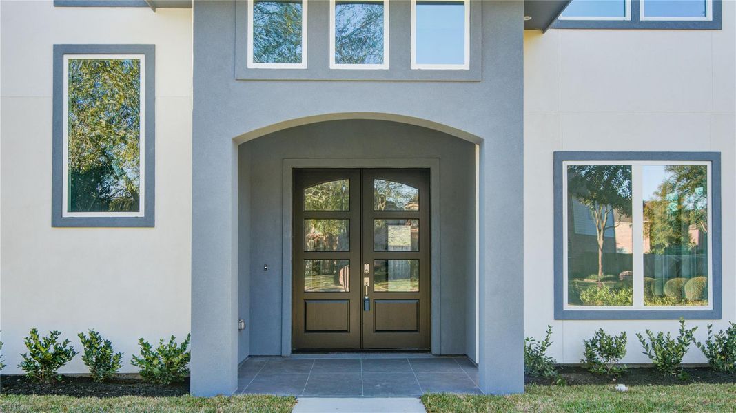 Exterior details and patio area of a home in , Houston (Image 29).