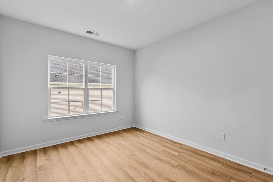 Spacious, unfurnished interior of a new home in Brayden, Advance (Image 12).