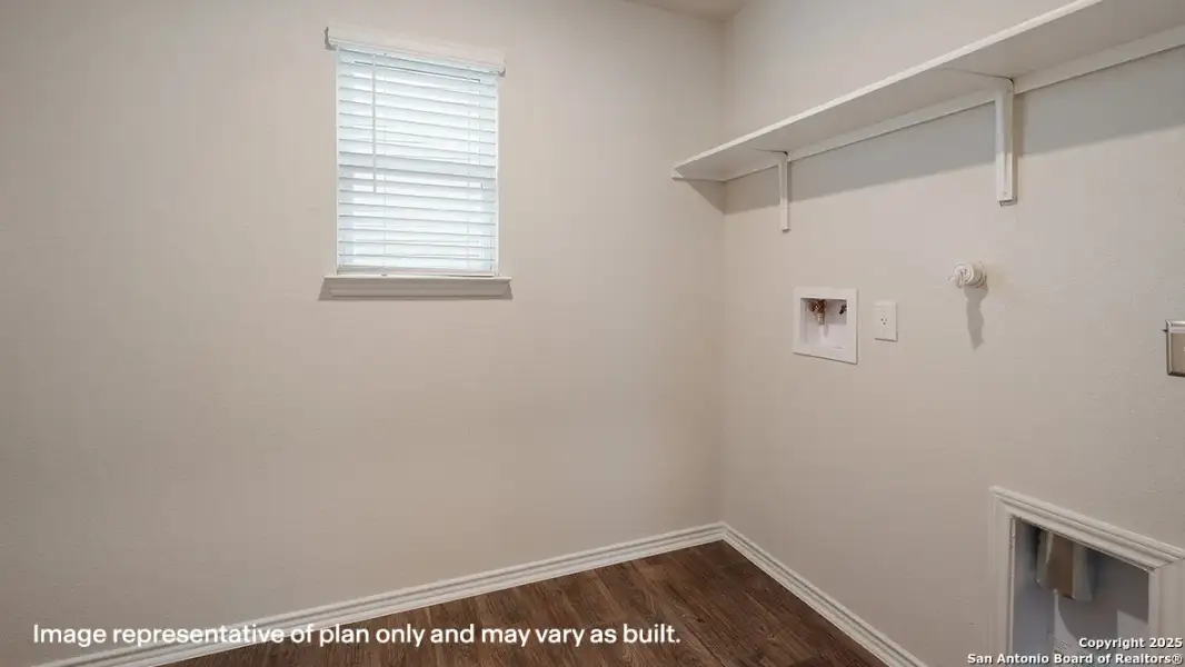 Spacious, unfurnished interior of a new home in Riverstone at Westpointe, San Antonio (Image 11).