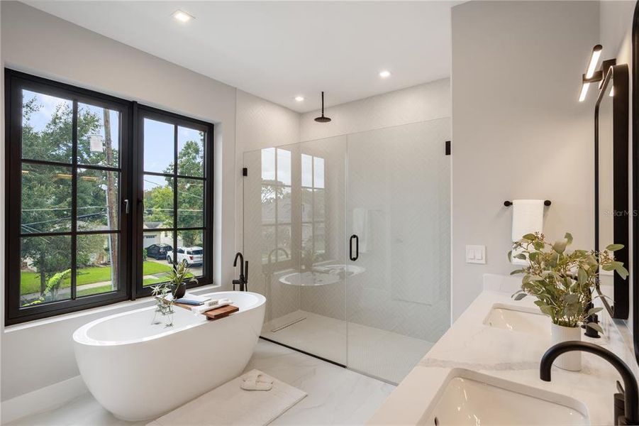 Furnished interior view inside a new home in College Park, Orlando (Image 8).