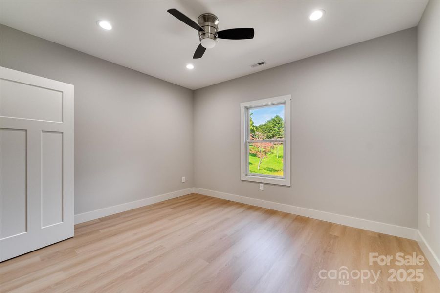 Spacious, unfurnished interior of a new home in , Clyde (Image 23).