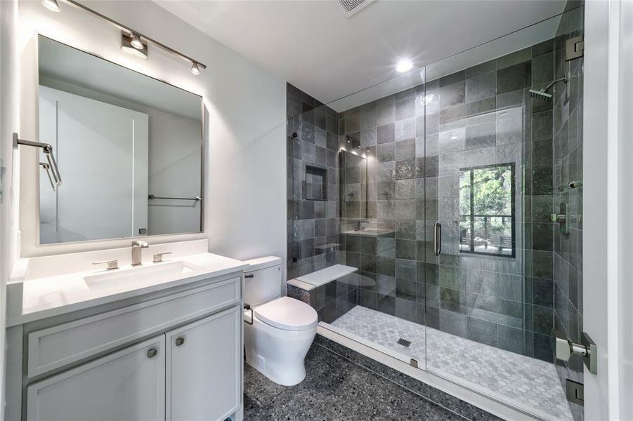 Furnished interior view inside a new home in , Dallas (Image 6).