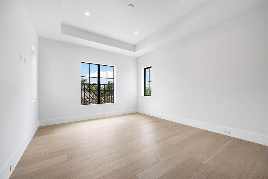 Spacious, unfurnished interior of a new home in , Fort Lauderdale (Image 24). Spacious, unfurnished interior of a new home in , Fort Lauderdale (Image 24).
