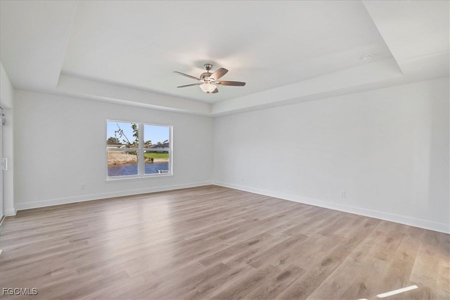 Spacious, unfurnished interior of a new home in Cape Coral, Cape Coral (Image 19).