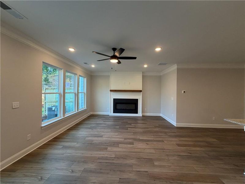 Spacious, unfurnished interior of a new home in , Dawsonville (Image 11).