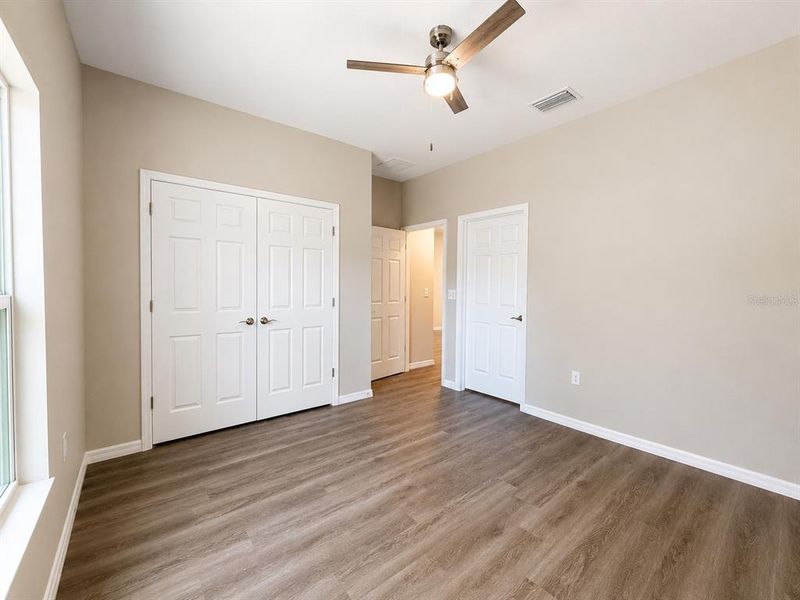 Spacious, unfurnished interior of a new home in , Tampa (Image 13).