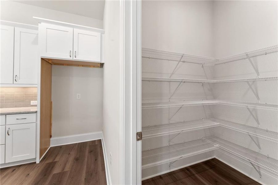 Spacious, unfurnished interior of a new home in Ashbury Commons, Powder Springs (Image 29). Spacious, unfurnished interior of a new home in Ashbury Commons, Powder Springs (Image 29).