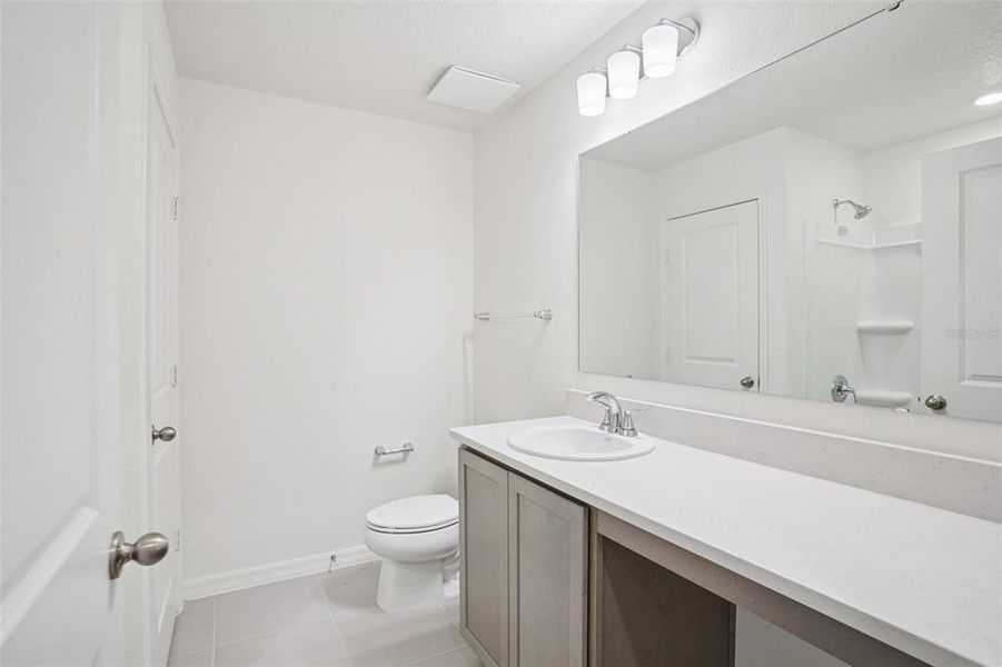 Furnished interior view inside a new home in Silver Lake Estates II, Leesburg (Image 8).