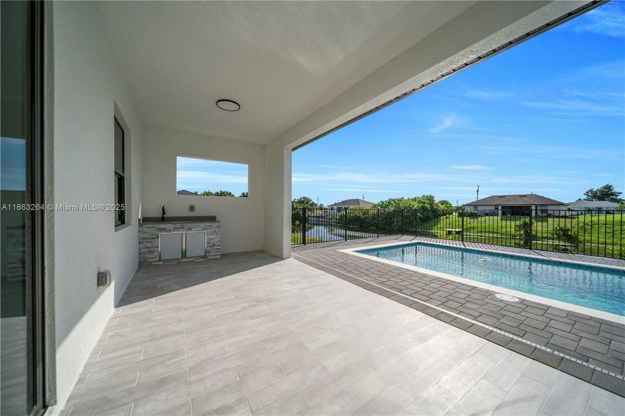 Image 13 of a home in .