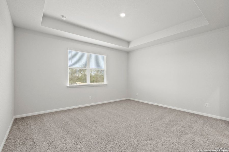 Spacious, unfurnished interior of a new home in Cinco Lakes, San Antonio (Image 17).