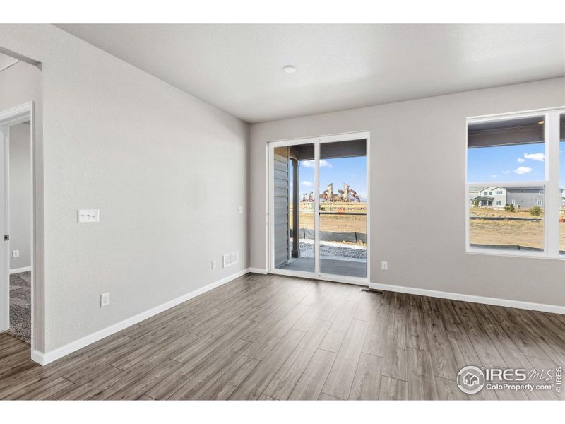 Spacious, unfurnished interior of a new home in Cordovan, Longmont (Image 17).