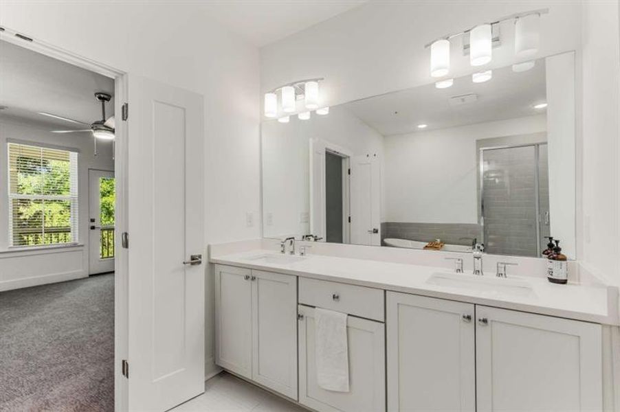 Furnished interior view inside a new home in , Alpharetta (Image 15).