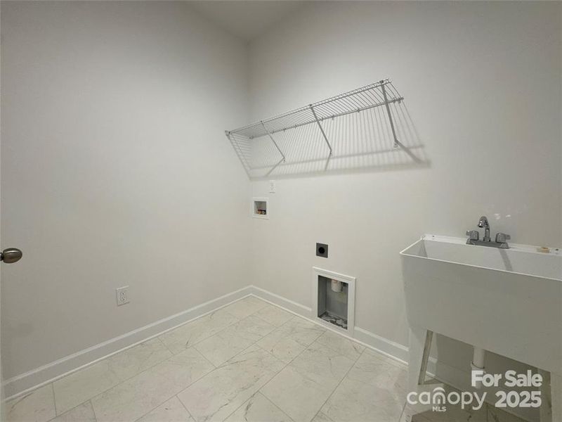 Spacious, unfurnished interior of a new home in Red Hill, Concord (Image 30).