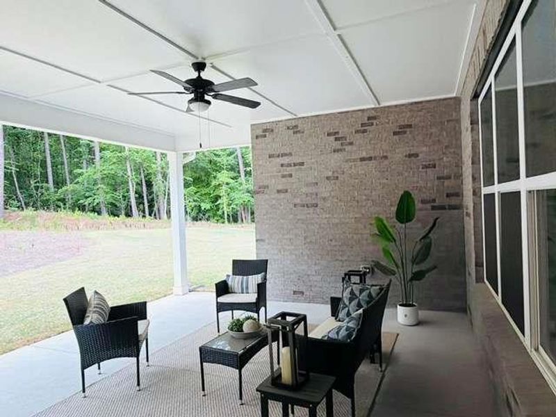 Exterior details and patio area of a home in Tuscany Hills, Douglasville (Image 4).