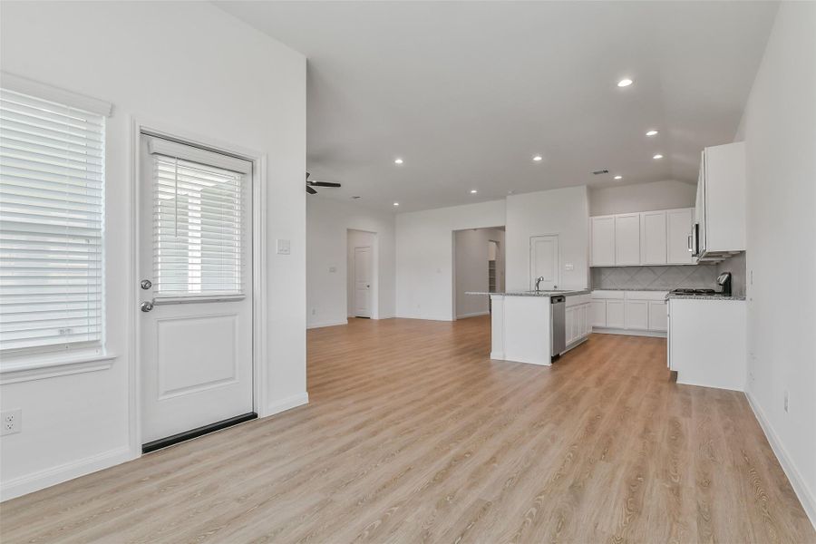 Image 28 of a home in King Oaks Village.