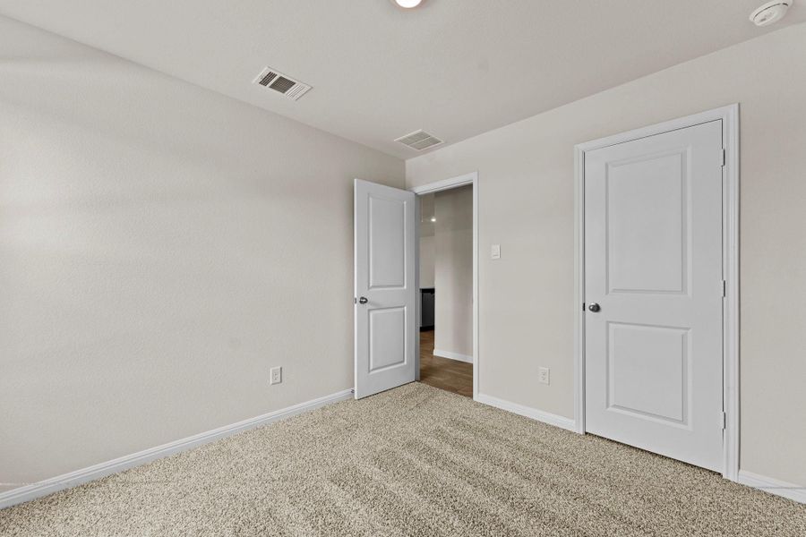 Spacious, unfurnished interior of a new home in Whisper South, San Marcos (Image 16).