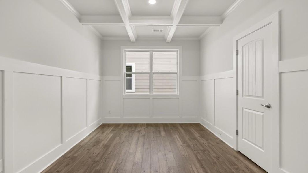 Spacious, unfurnished interior of a new home in , Dallas (Image 16).