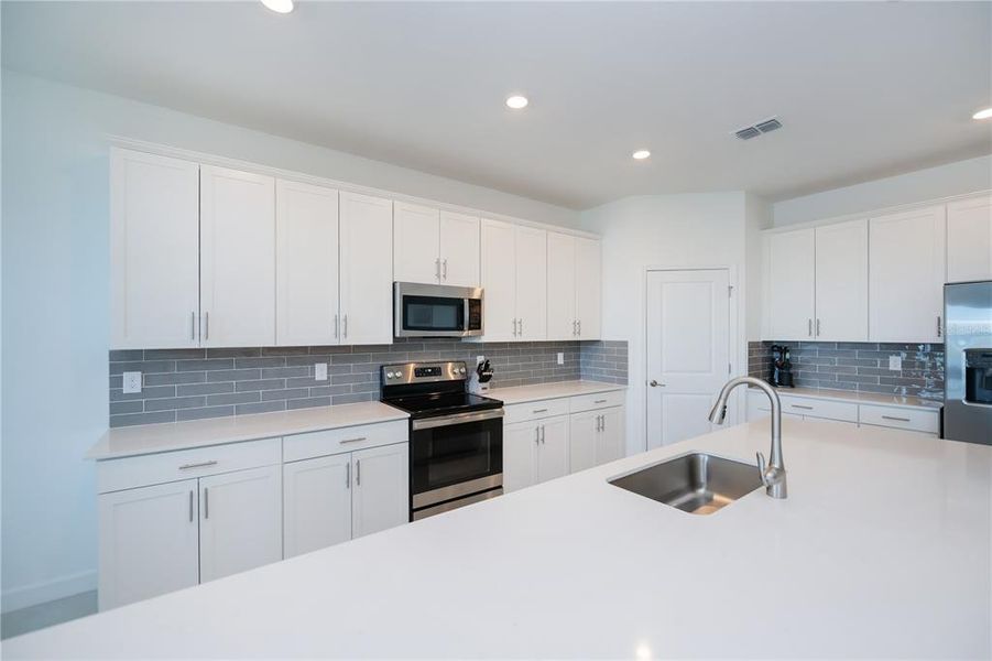 Furnished interior view inside a new home in , Englewood (Image 18).