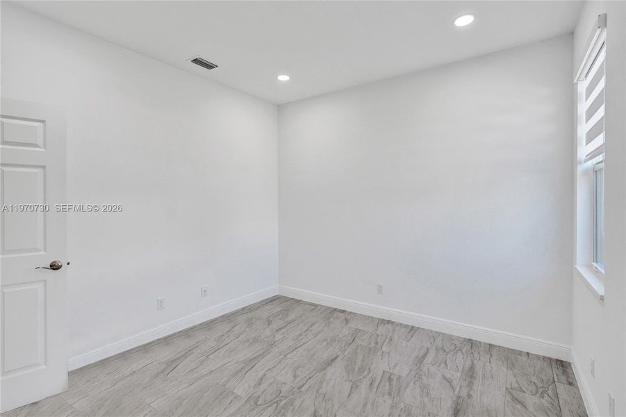 Spacious, unfurnished interior of a new home in , Loxahatchee (Image 26).