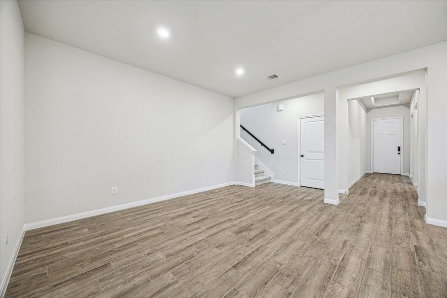 Spacious, unfurnished interior of a new home in Elyson, Katy (Image 23).