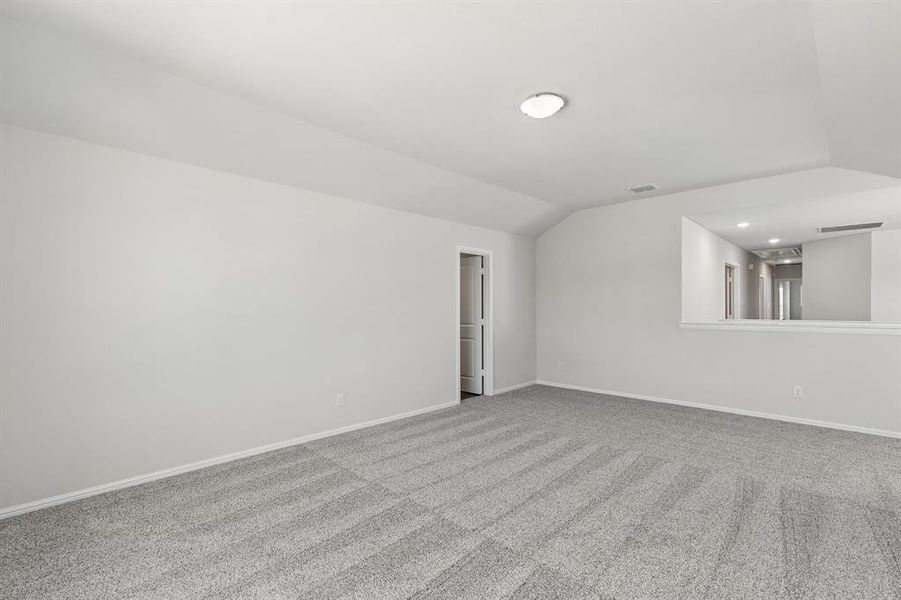 Spacious, unfurnished interior of a new home in Bellagio, Forney (Image 15).