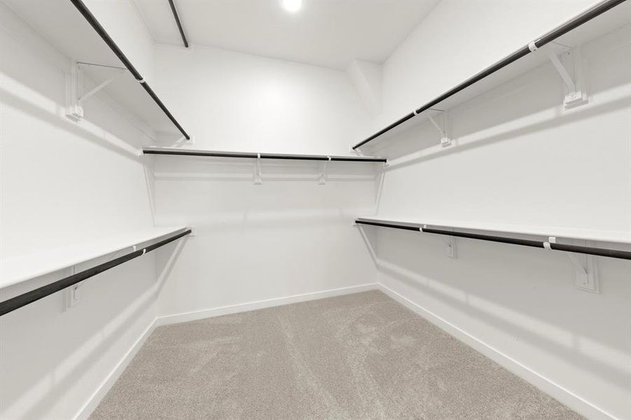 18. 7104 Bergamot - Closet