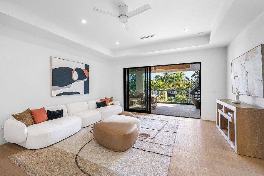 040-25833rdCourt-WestPalmBeach-FL-33407-