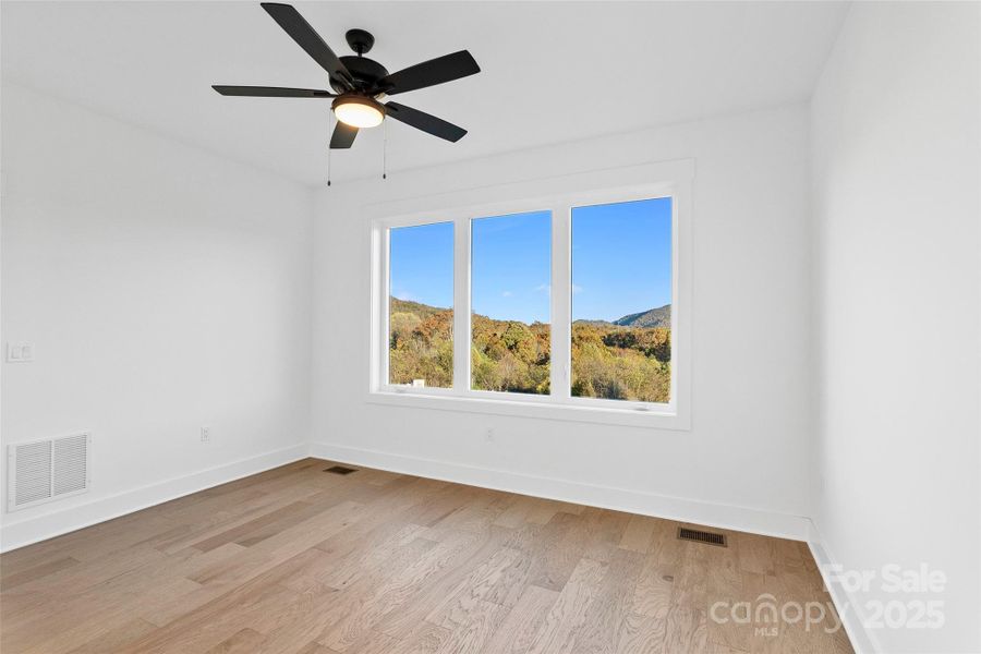 Guest room 1 with mountain views Guest room 1 with mountain views