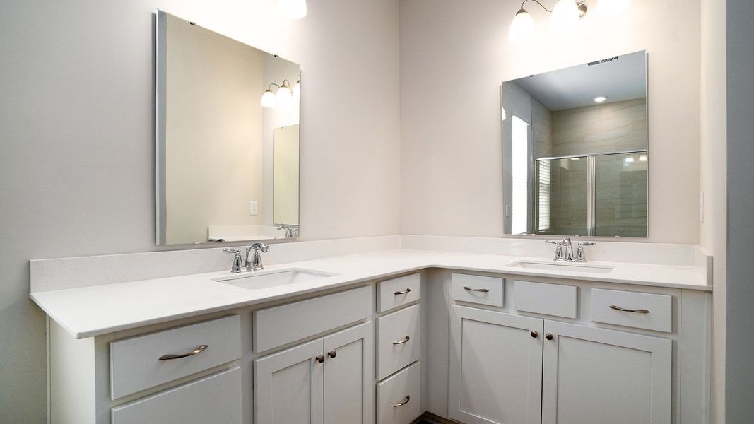 Furnished interior view inside a new home in Shell Pointe, Gilbert (Image 8). Furnished interior view inside a new home in Shell Pointe, Gilbert (Image 8).