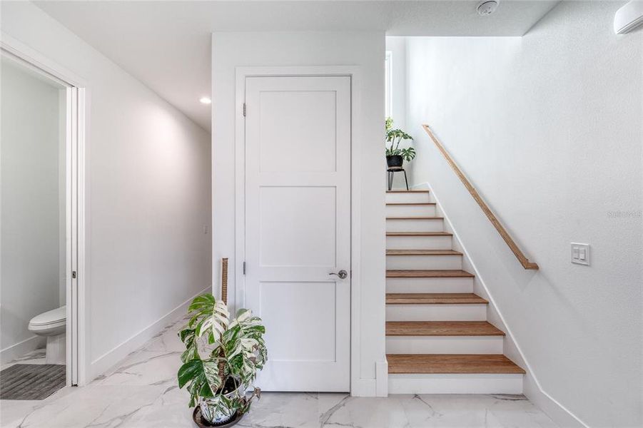 Spacious, unfurnished interior of a new home in , Daytona Beach (Image 69).