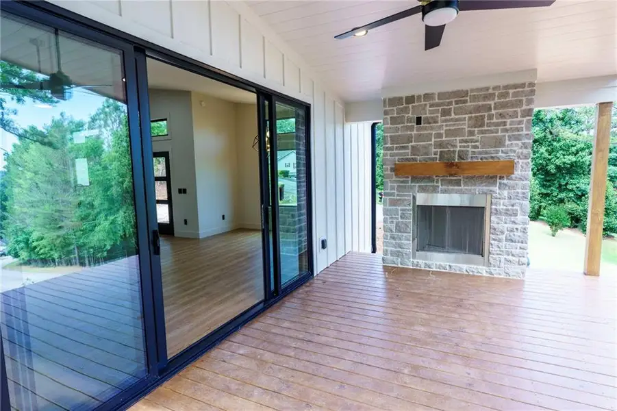 Exterior details and patio area of a home in , Blairsville (Image 19).