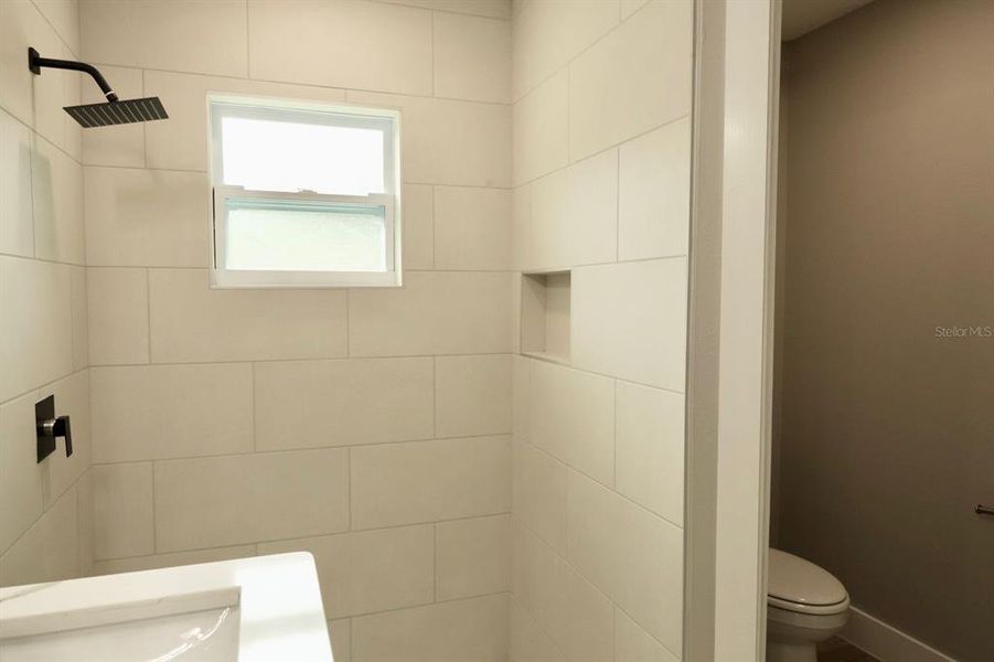 Furnished interior view inside a new home in , Ocklawaha (Image 3).